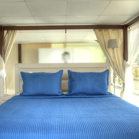 Otel Smart Luxury & 4*