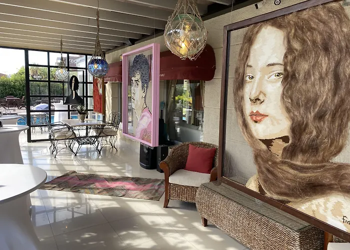 酒店 Smart Luxury & 3*